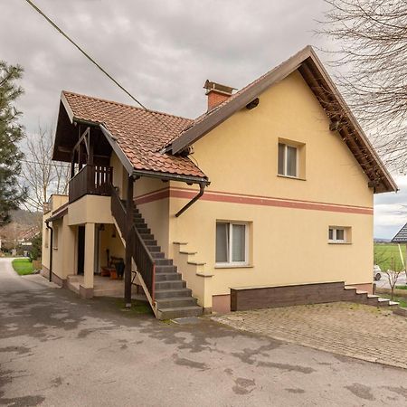 Apartment Tati Dol pri Ljubljani エクステリア 写真
