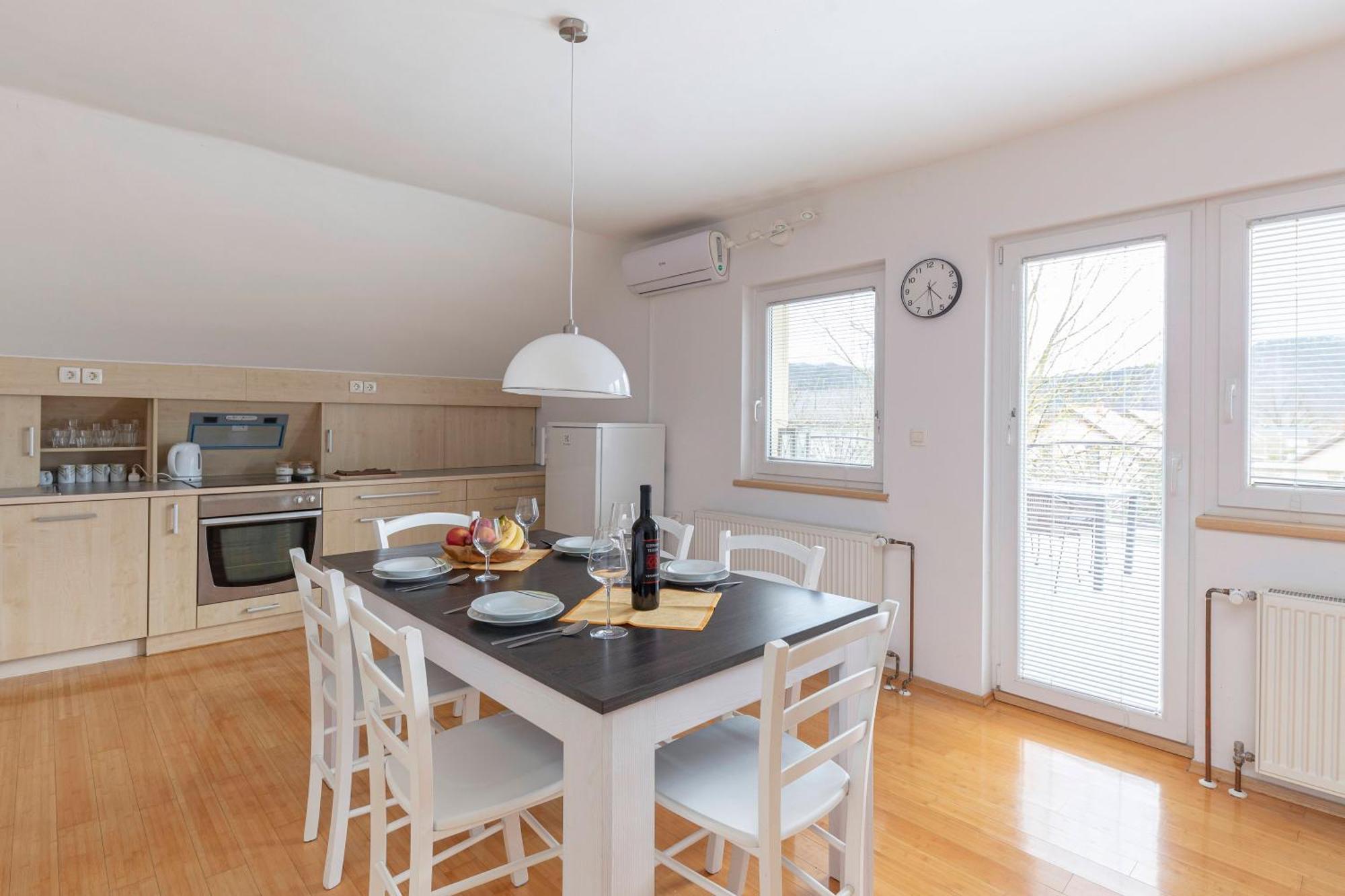 Apartment Tati Dol pri Ljubljani エクステリア 写真