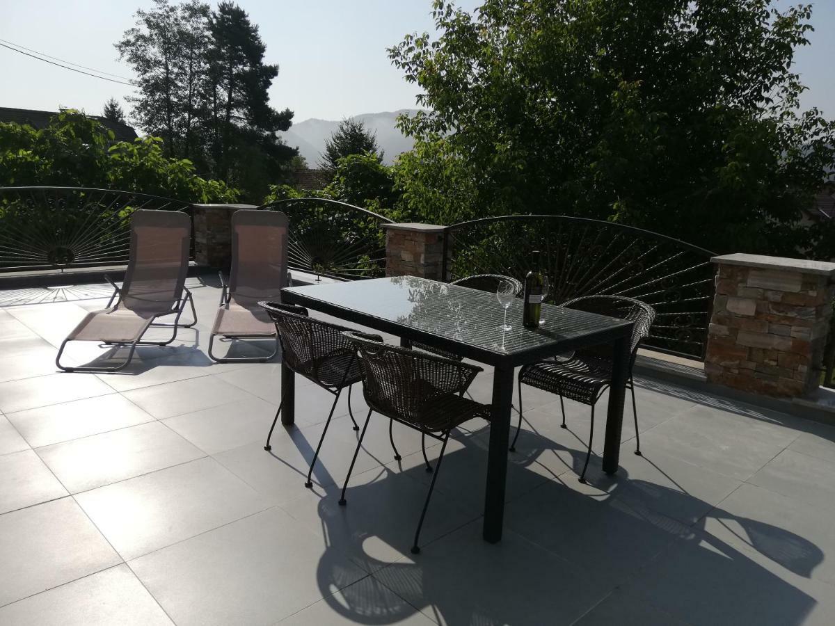 Apartment Tati Dol pri Ljubljani エクステリア 写真
